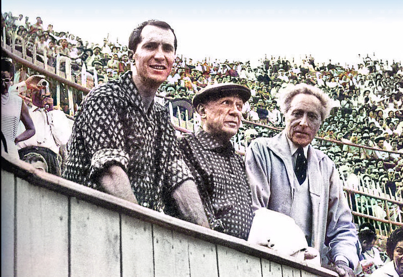 Luis Miguel Dominguín, Pablo Picasso y Jean Cocteau en la plaza de Arlés en 1959
