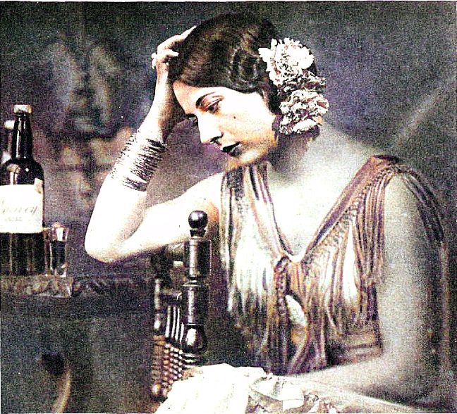 Concha Piquer – Con divisa verde y oro