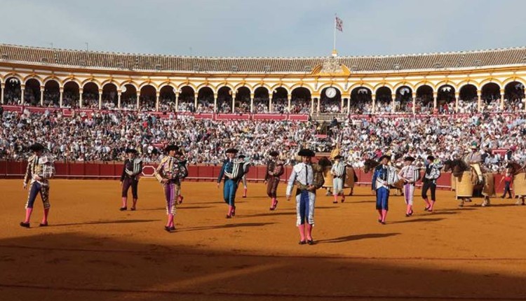 Norman Foster pintará el cartel de la temporada taurina de Sevilla
