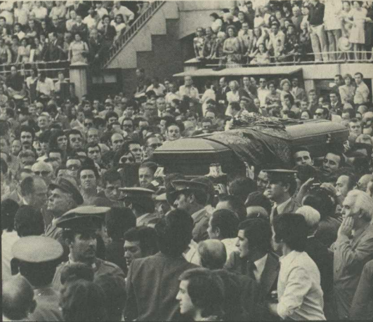 Antonio Bienvenida:su postrera y multitudinaria vuelta al ruedo en la Plaza de Las Ventas @LasVentas
