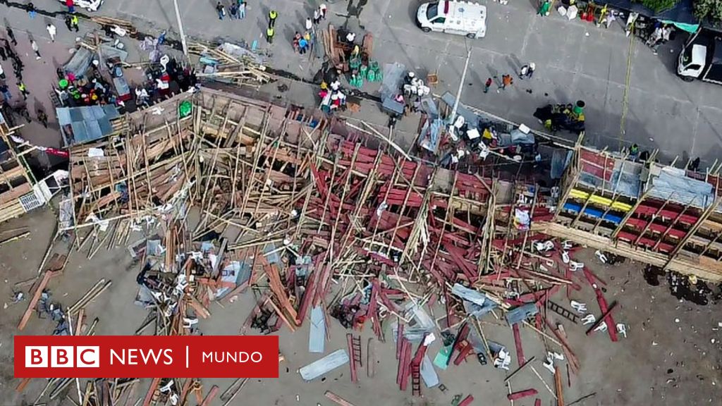 Cuatro muertos tras desplomarse ocho palcos en una corraleja en Colombia