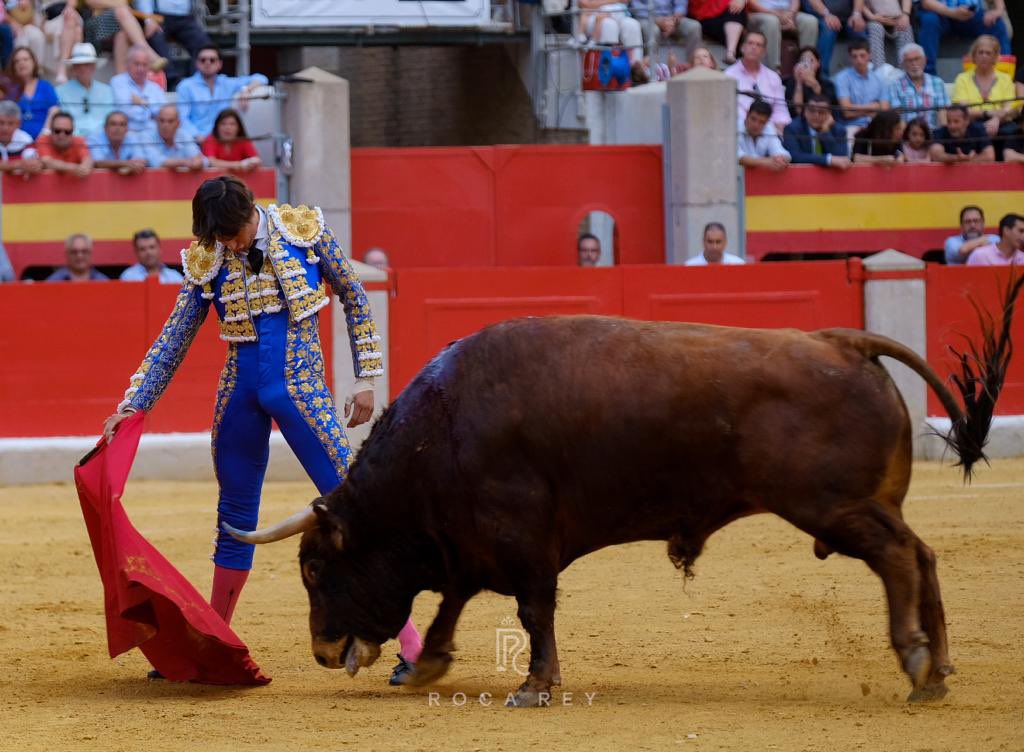 Fandi, Manzanares y Roca Rey abren el Corpus de Granada a hombros