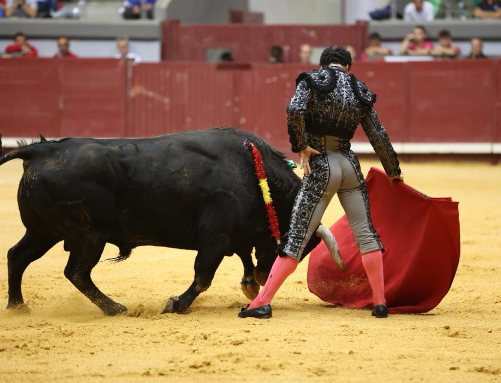 Morenito de Aranda, primera puerta grande de los Sampedros de Burgos