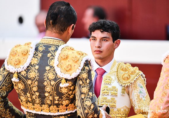 Isaac Fonseca se titula como torero en Francia