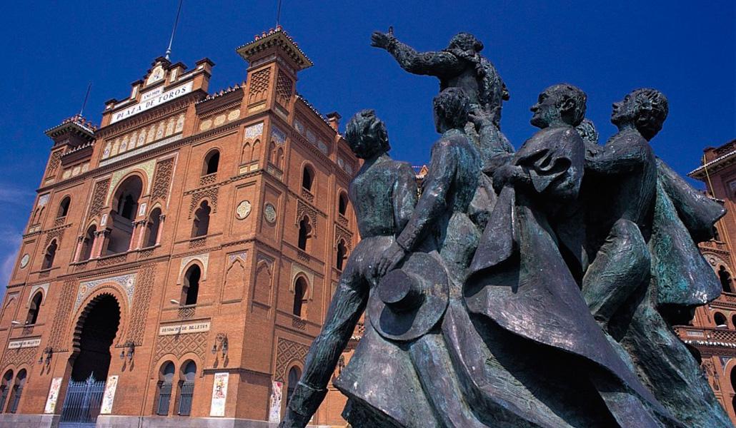 Antonio Bienvenida:el torero que daba gloria a Dios tras triunfar en Las Ventas