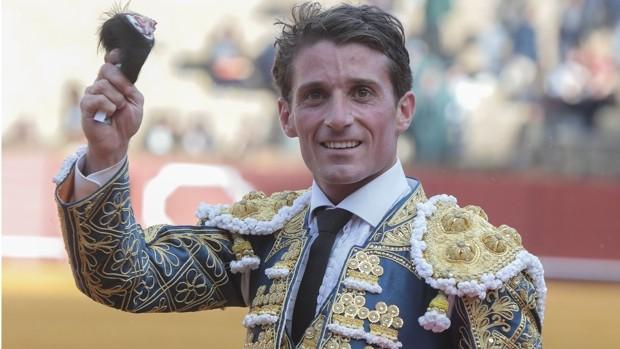 Alfonso Cadaval sufre una grave lesión en el campo: fractura de la primera vértebra cervical