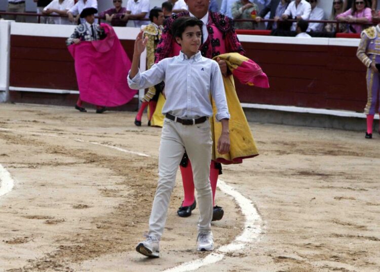 Petro impide también a Marco Pérez torear en Manizales