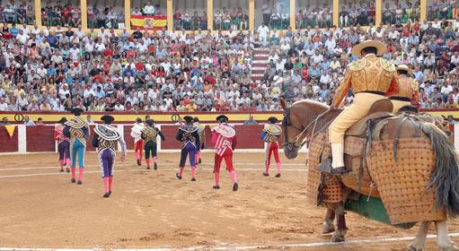 52 matadores de toros ya han hecho el paseíllo en 2024 (Así está el escalafón) | mundotoro.com