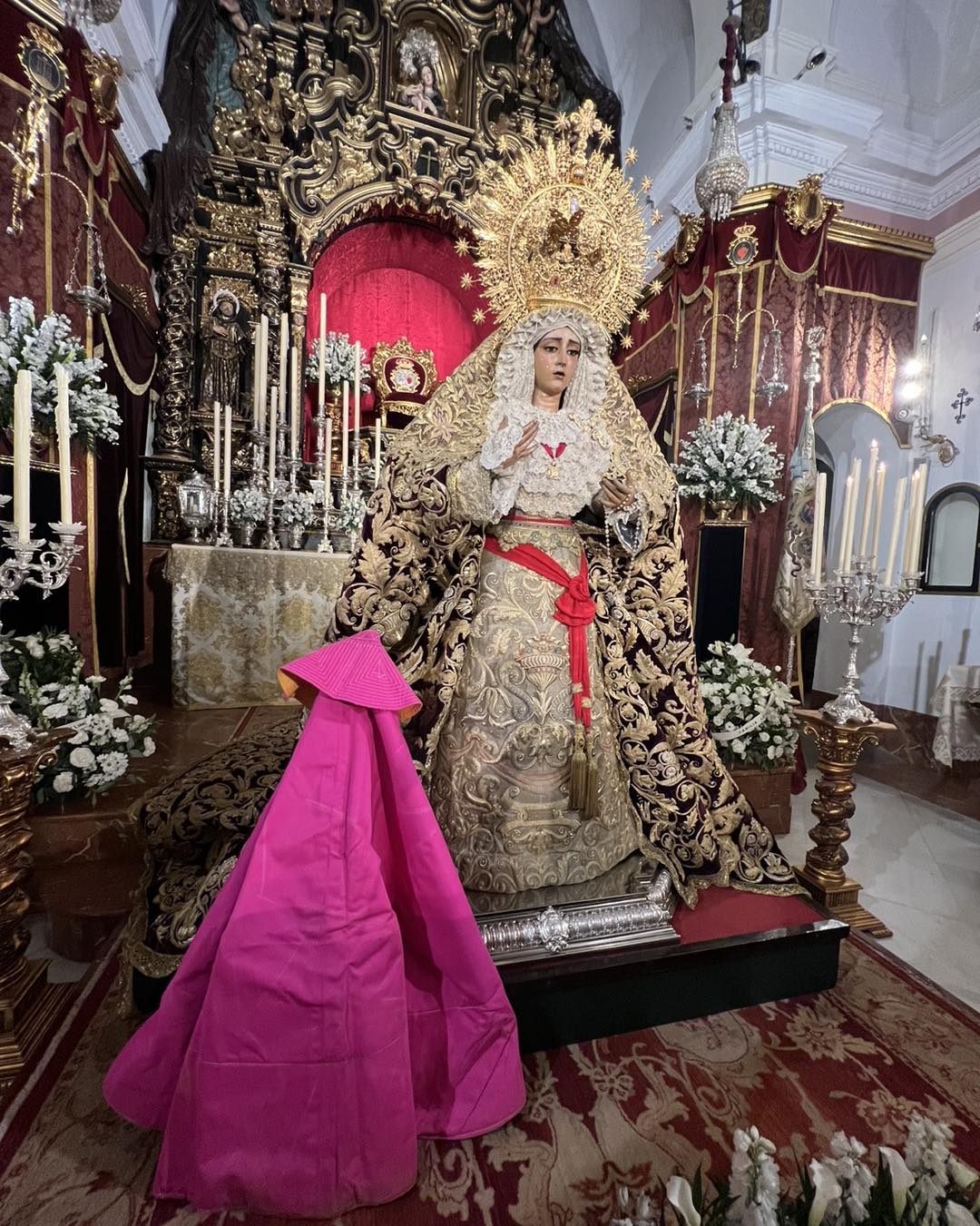 Misa y convivencia del toreo sevillano en el Baratillo