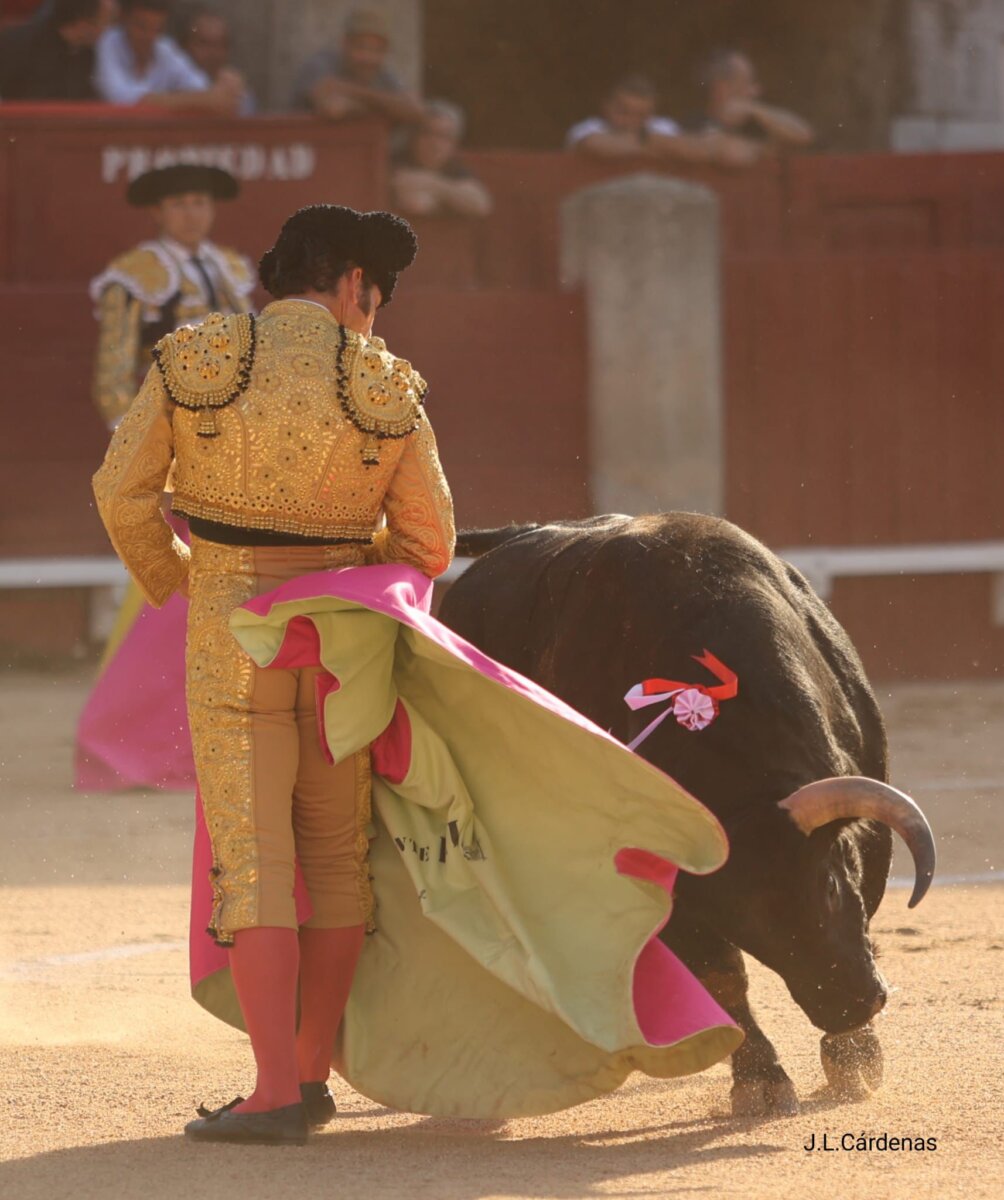 Sinfonía de toreo al natural de Morante, que se reencontró con el toreo en Toledo 