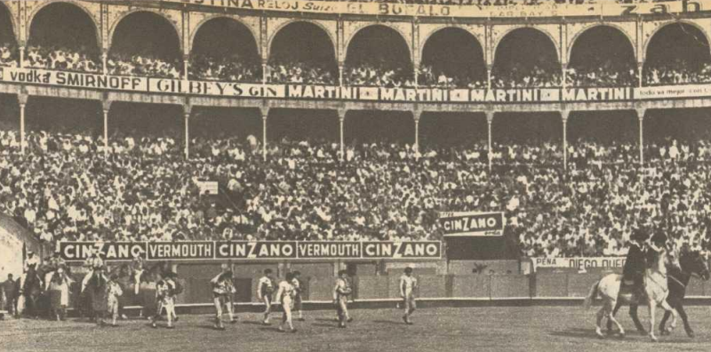 1968:paseíllo de inicio de Semana Grande en El Chofre donostiarra
