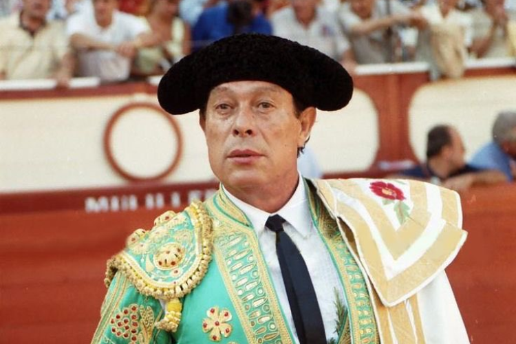 Hoy cumple años EL ARTE. El maestro sevillano Curro Romero cumple 91 años. ¡FELICIDADES!