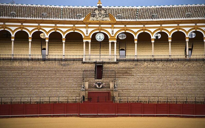 Programa completo de toros por la Feria de Sevilla 2025: cartel de cada día, horarios y toreros