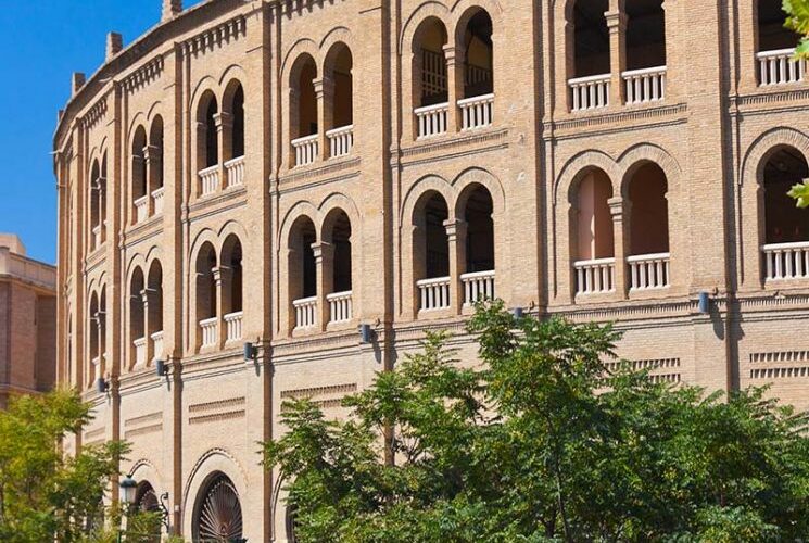 Granada oficializa una Feria de figuras con doblete de El Fandi… y una apuesta con Victorino