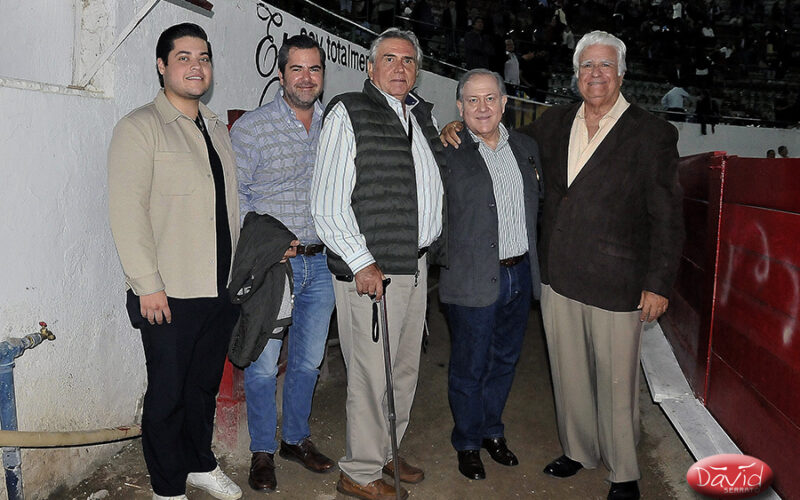 La Galería de David Serrato… del festejo celebrado el 12 de Octubre en Guadalajara