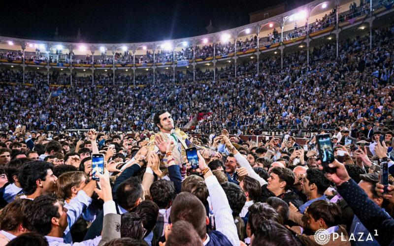 El Foro Taurino Universitario Mazzantini solicita al CAT la restricción del acceso al ruedo en las salidas en hombros