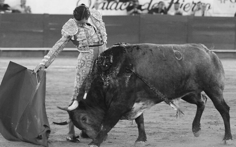 El toreo a ralentí de Juan Ortega hace rugir al Nuevo Progreso