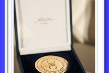 Luis María Anson recibe el reconocimiento del mundo del toro por su incondicional defensa de la tauromaquia