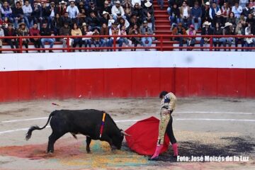En Fábrica María… Toreros con mucha voluntad ante un encierro infame