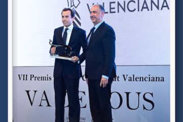 Román Collado recibe el Premio Va de Bous 2025 al mejor torero valenciano