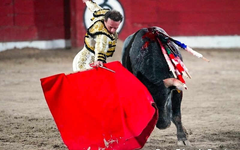 En Mérida… Colombo salió en hombros
