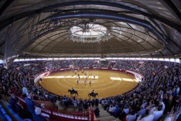 En Arroyo de la Encomienda… Pérez cortó tres orejas generosas