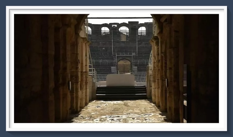 El comentario de Olivier Castelnau… Arles: en el umbral de las esperanzas