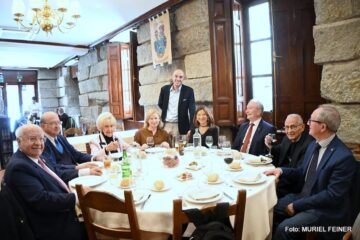 El reportaje de Muriel Feiner… La Tertulia del Excmo. Conde de Colombí homenajeó a Carmen Sáez de Retana