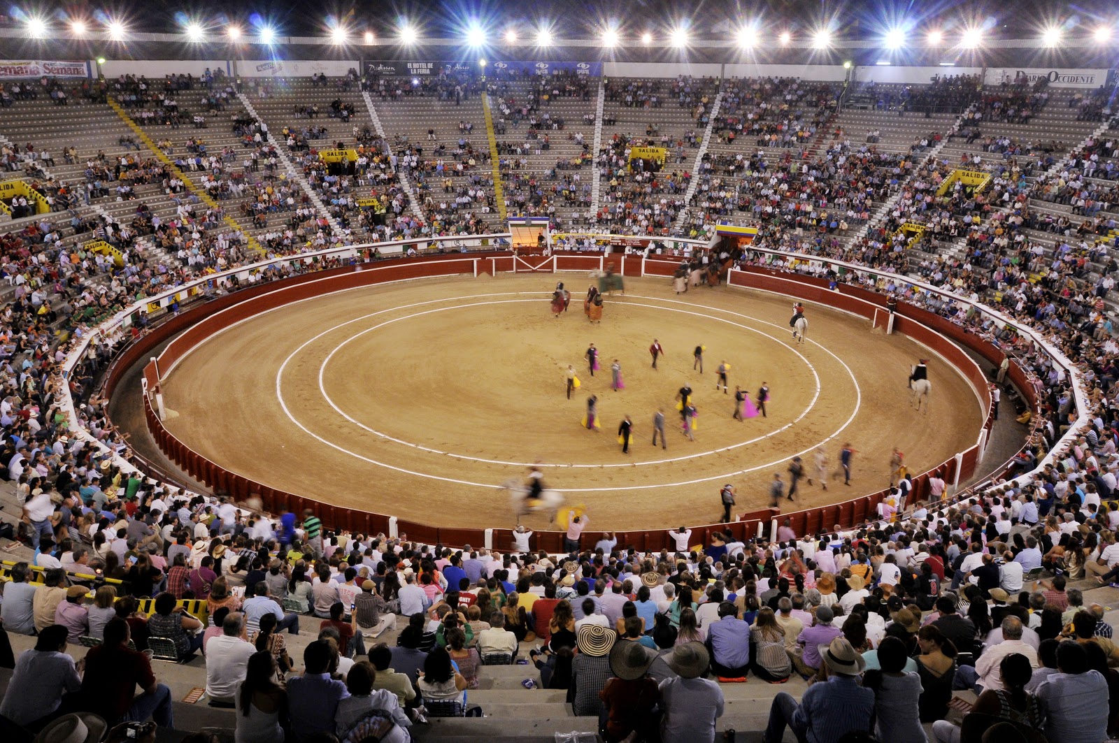 NUEVA VICTORIA TAURINA: Colombia rechaza el proyecto de ley que pretendía prohibir las corridas de toros