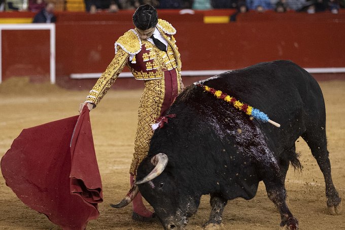 FERIA DE FALLAS:fiasco de Juan Pedro