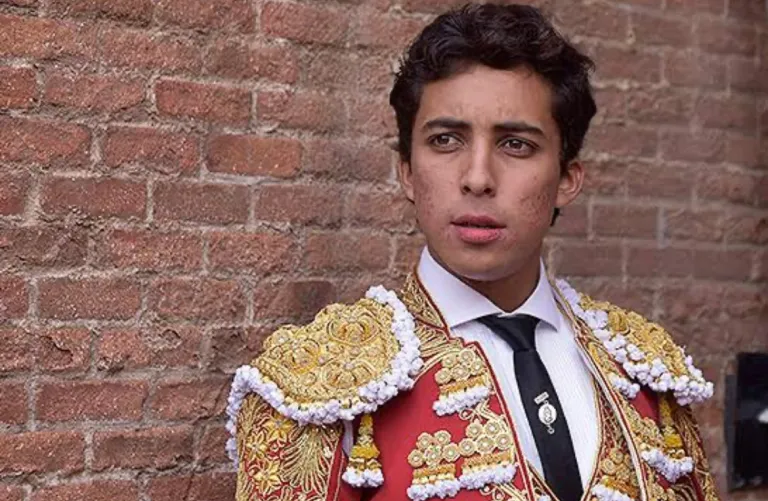 Leo Valadez se presentará en la Feria de Olivenza 2023 con toros de Victorino.